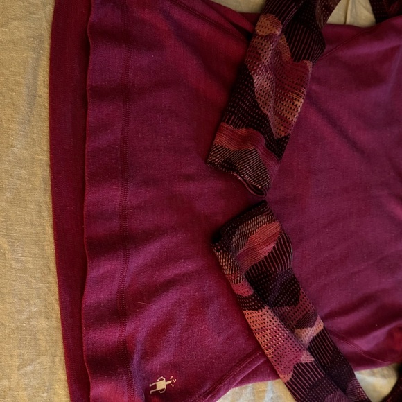 Smartwool base layer, size M - Picture 3 of 4